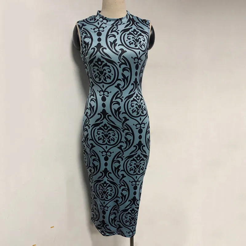 Atemberaubendes ärmelloses Tank-Kleid