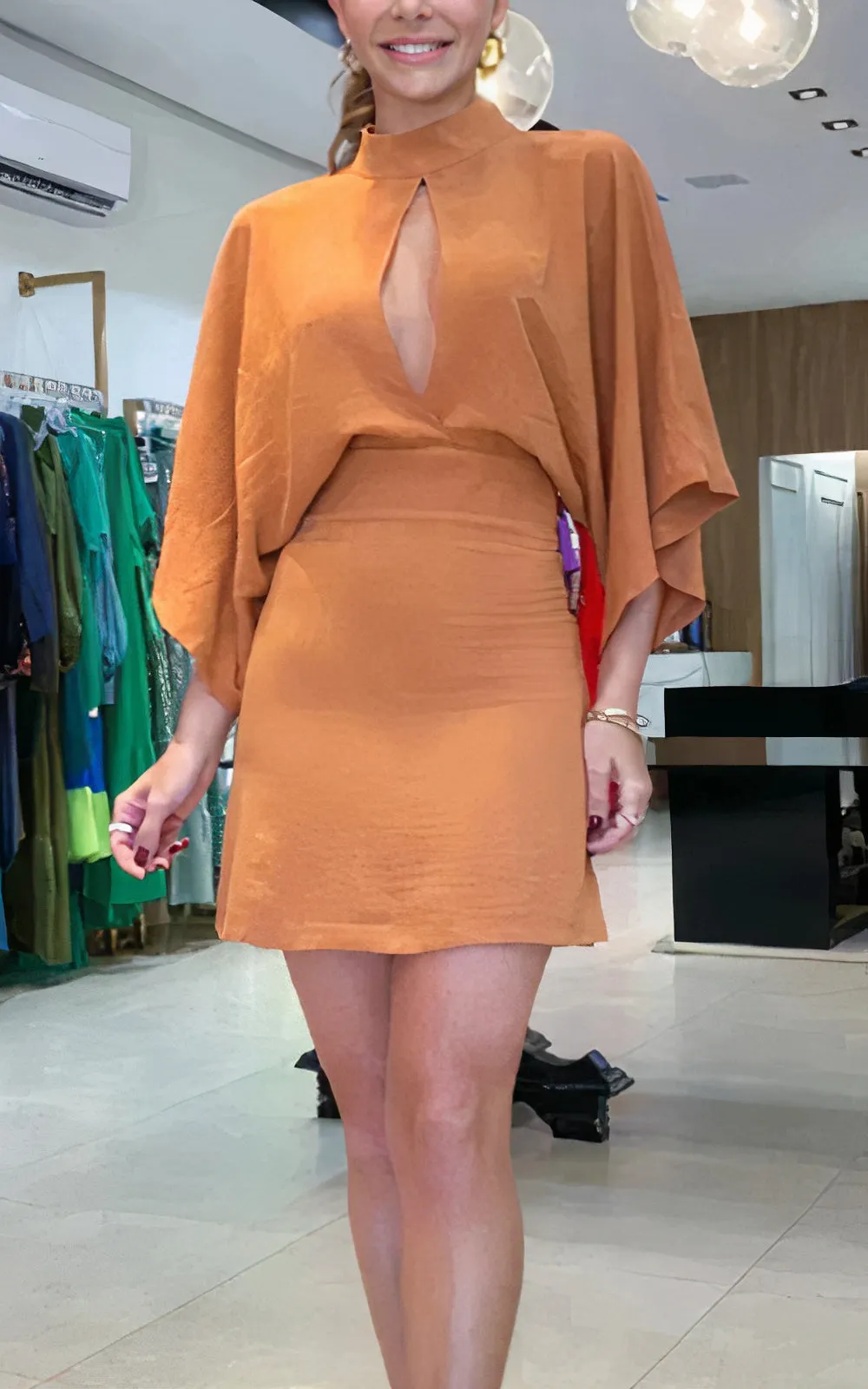 Ausschnitt Mini-Kleid