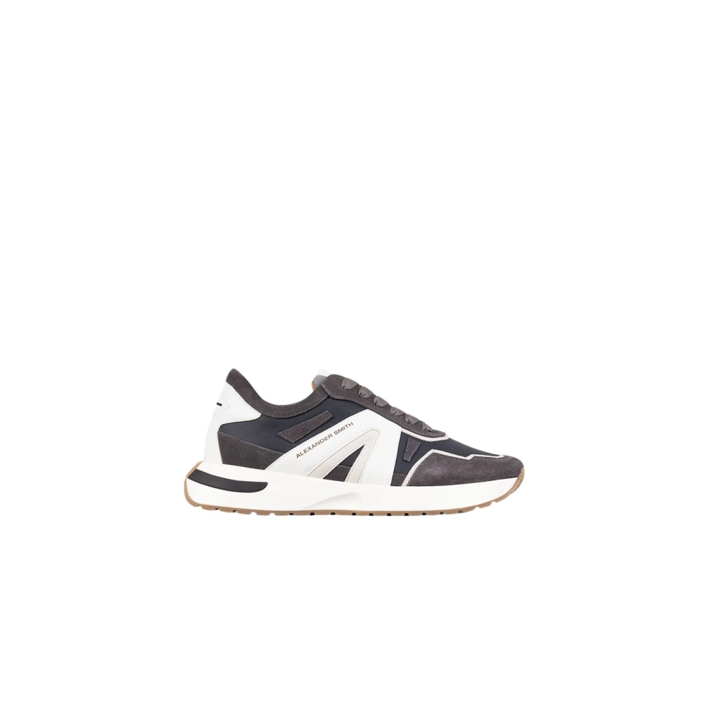 Dunkler Rauch Runner Sneakers