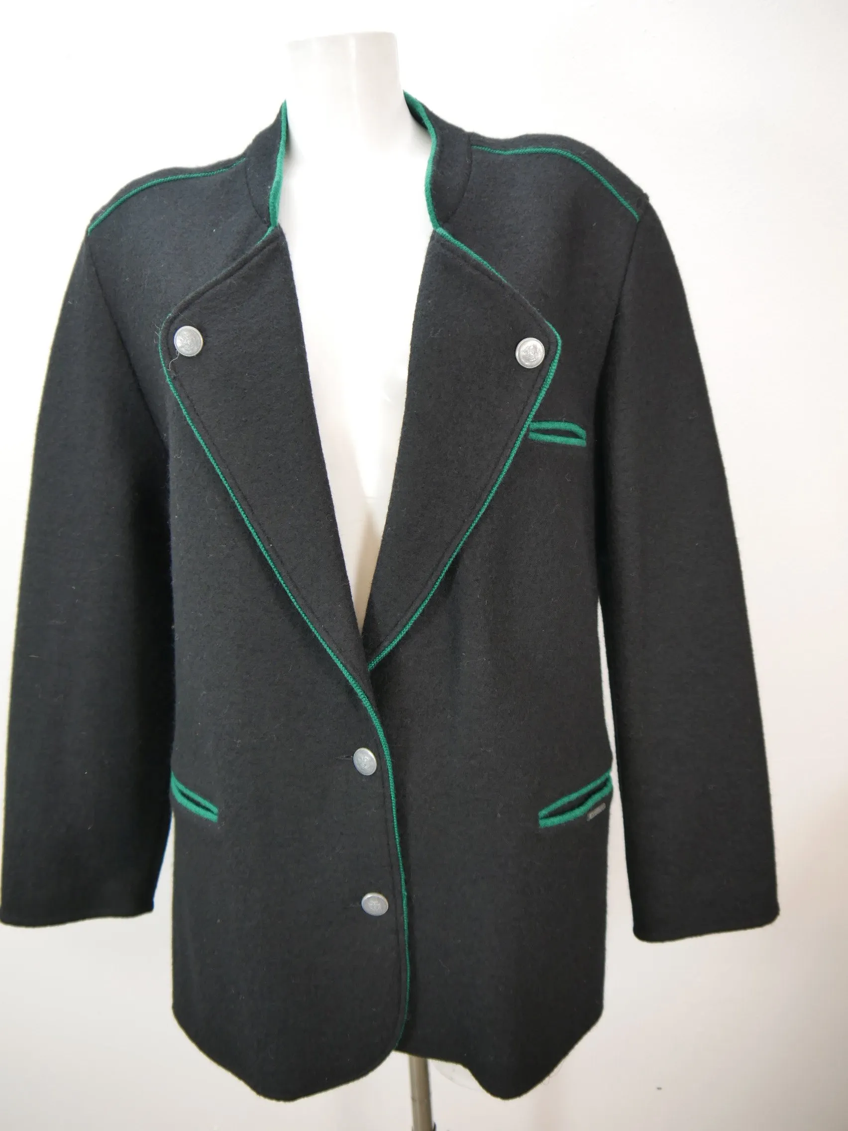 Giesswein Austria Walker neuwertig schwarz mit Revers Trachtenjacke Jacke Gr.46