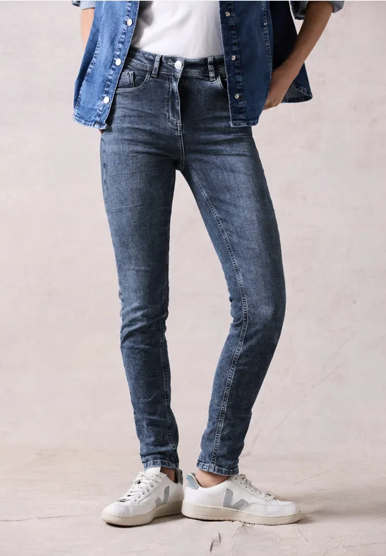Jeans im Slim Fit