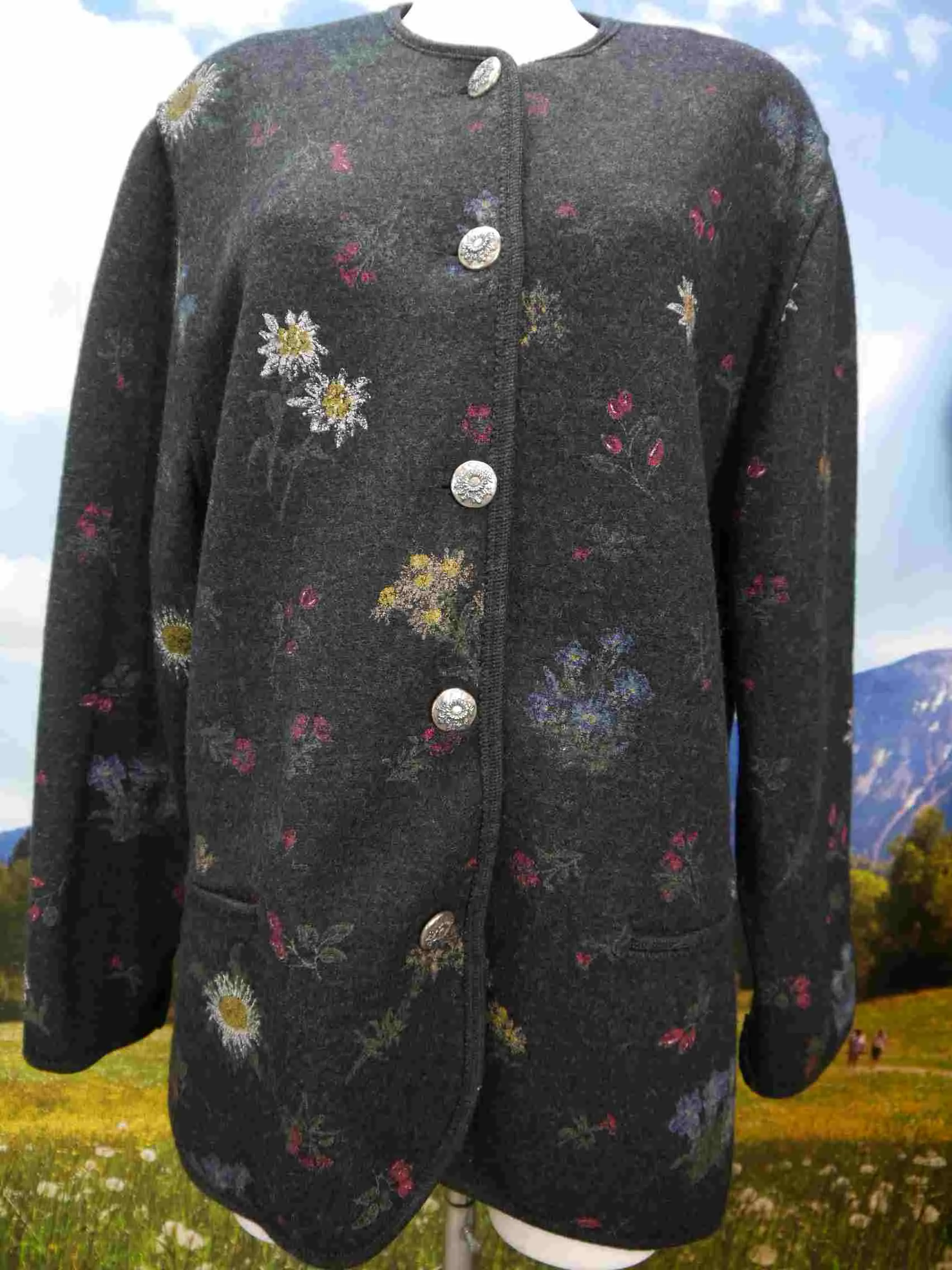 Litza Germany neuwertig schwarz mit Blumen sagenhafte Trachtenjacke Jacke Gr.46