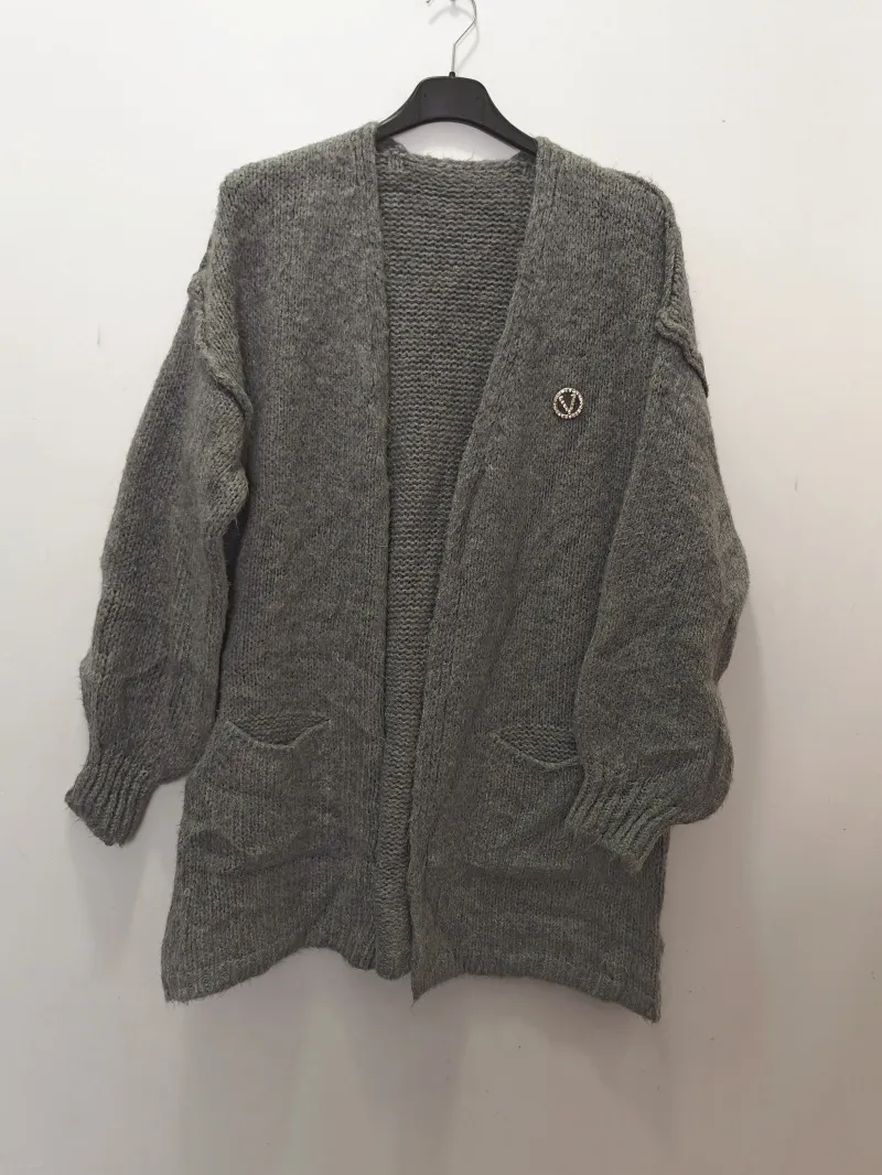 Mohairweste mit Tasche und Brosche