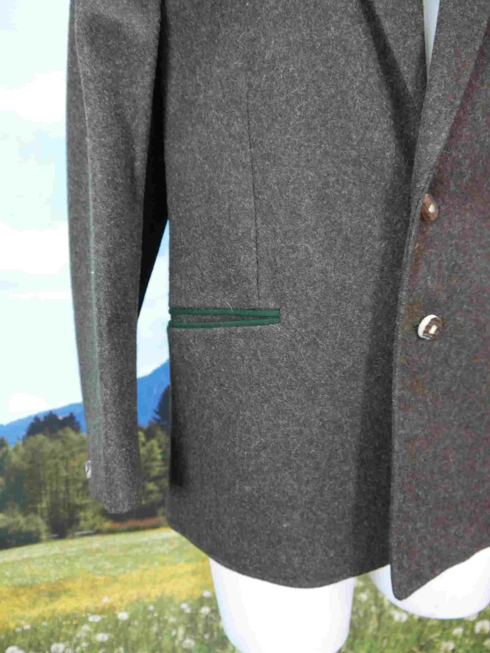 Neuwertig brauner Janker mit Hirschhornknöpfen fesche Trachtenjacke Jacke Gr.50
