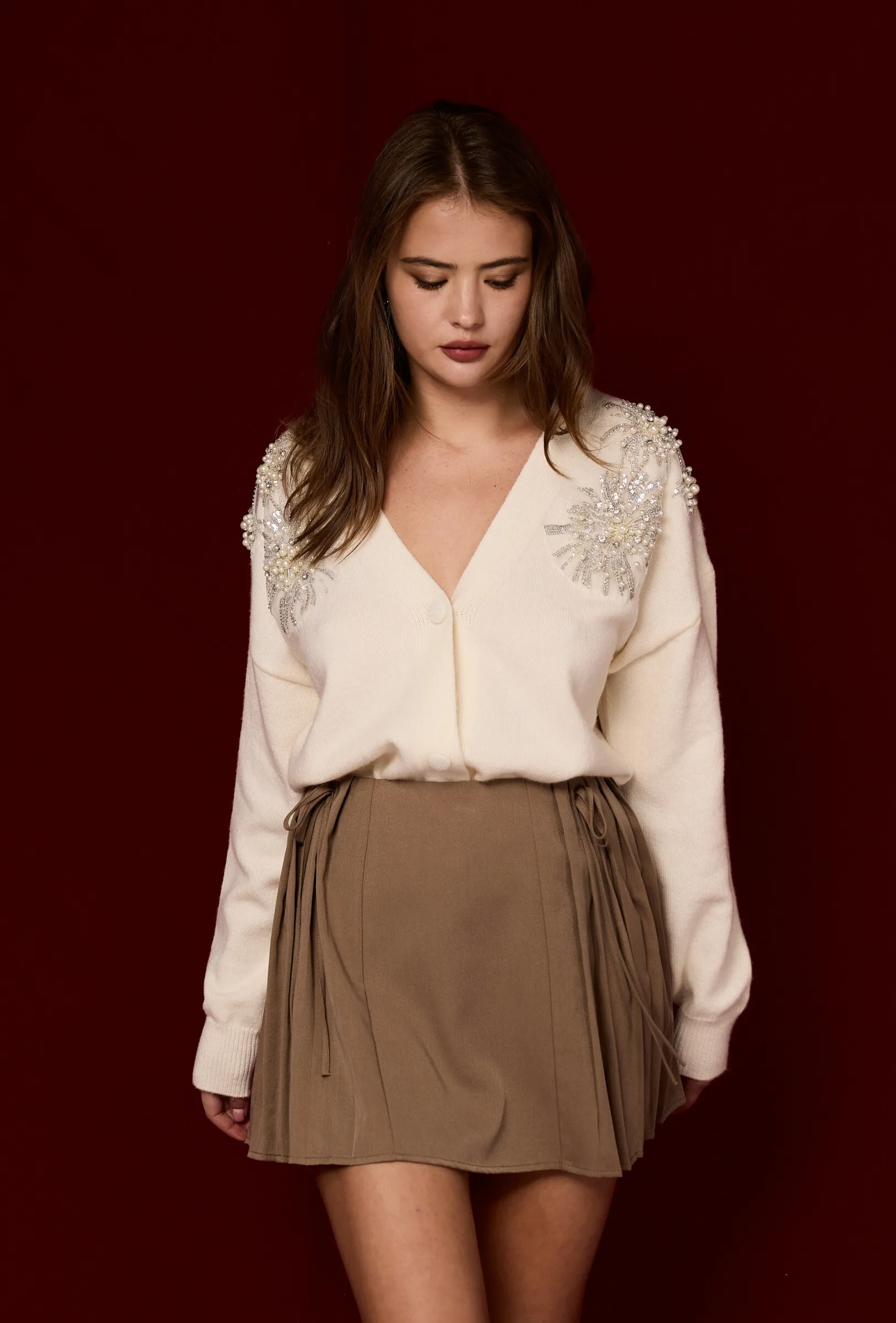 Pullover mit Perlen- und Strassstickerei
